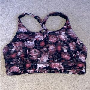 Lululemon sports bra